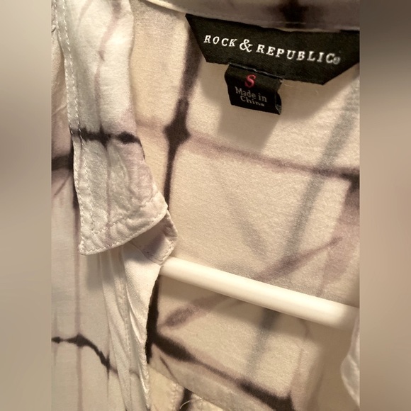 White and Purple Dye Button Collar Shirt - Picture 2 of 2